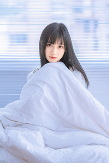 小嘴巴想吃棒棒